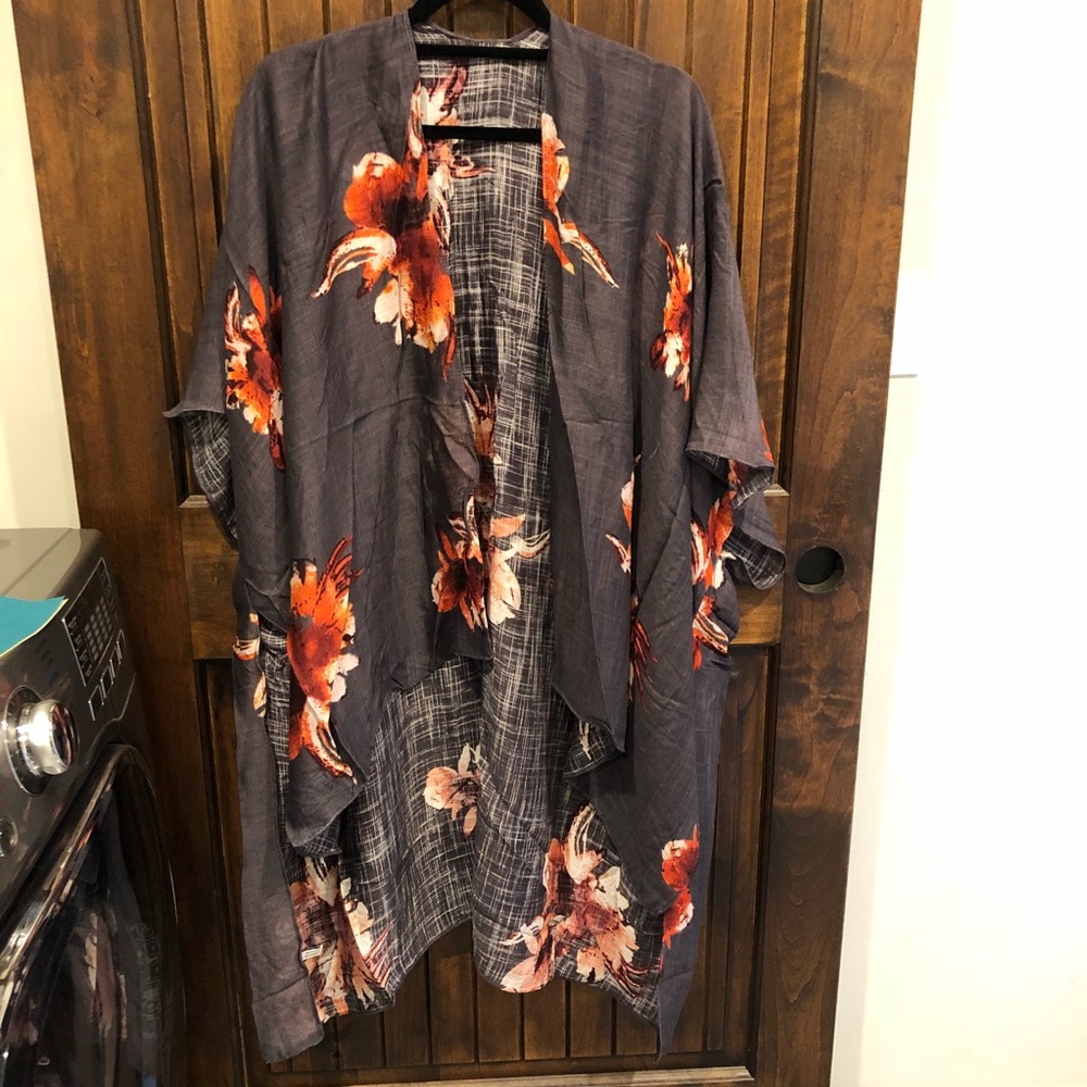 Last Floral Print Kimono - Picture 4 of 6